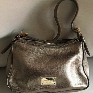 Michael Kors (Gold Metallic Handbag)
